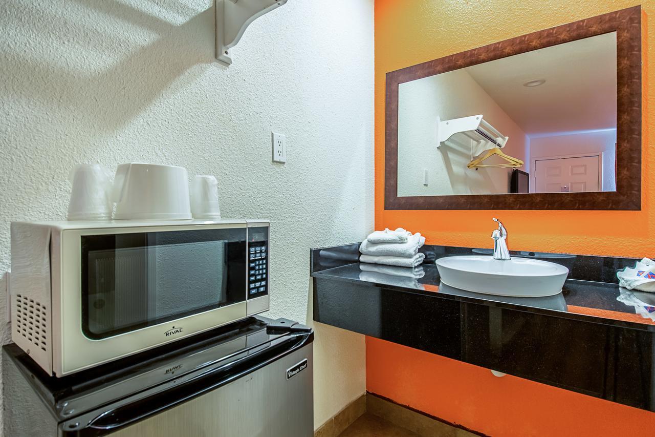 Motel 6-Bakersfield, Ca - Airport Exterior photo