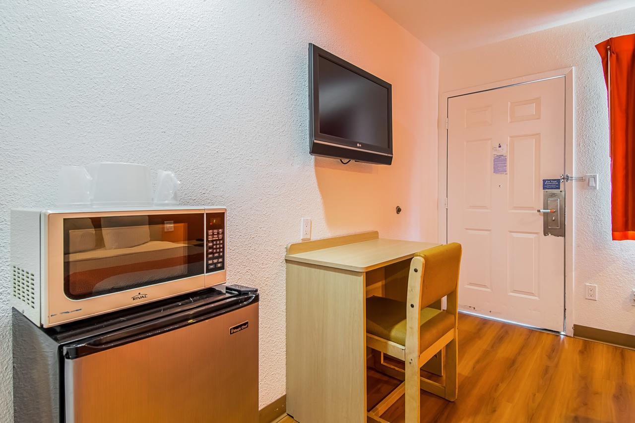 Motel 6-Bakersfield, Ca - Airport Exterior photo